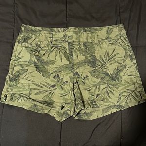 Old navy dress/everyday shorts